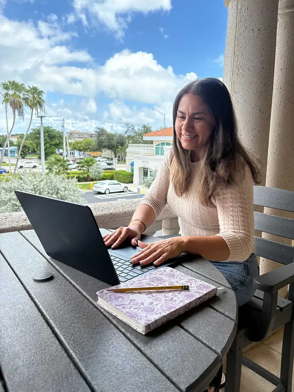 laura_computer laura_computer